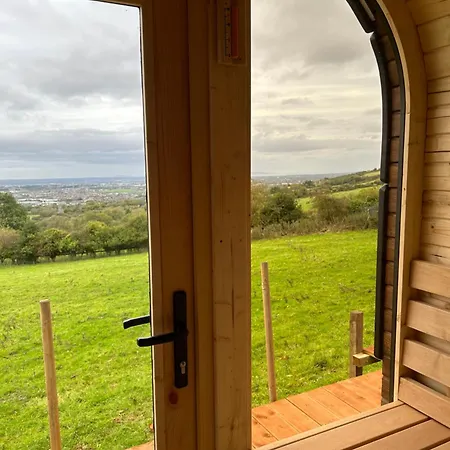 Valley View In The Woods On A Farm Кемпинг *